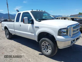 2007 Ford F-250 XL z VIN 1FTSX21P47EA55348, wystawiony jako IAAI lot #42377918 z przebiegiem 264 111 mil mil oraz . Historia ofert i sprzedaży dostępna na DreamBid. Obrazek 1.