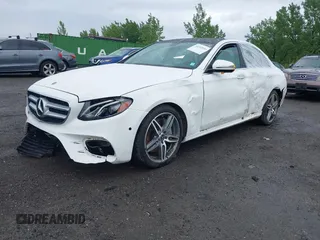 2020 Mercedes-Benz E 350 с VIN WDDZF8EB1LA721611, выставлен на аукционе IAAI как лот 42242033 с пробегом 70 642 миль миль и . История ставок и продаж доступна на DreamBid. Изображение 2.