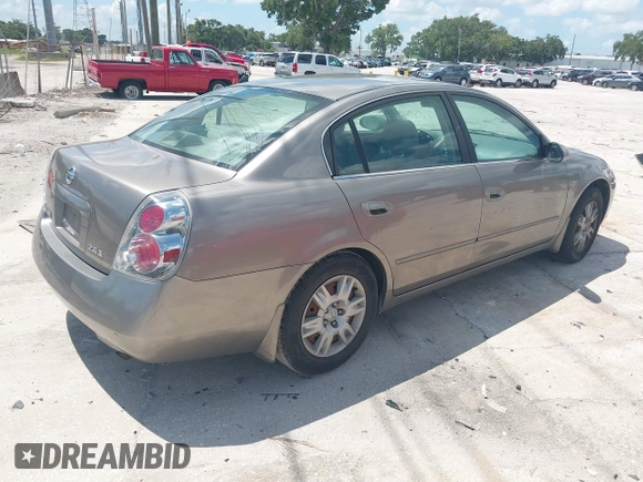 2005 Nissan Altima S with VIN 1N4AL11D95C179525, listed as a IAAI auction lot 42576953 with 126,836 mi miles and . Bid and sale history available at DreamBid. Image 4.