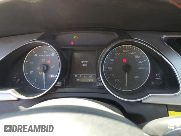 2009 Audi S5 z VIN WAURV78T89A015110, wystawiony jako Copart lot #57497765 z przebiegiem 99 110 mil mil oraz Szkoda całkowita • Salvage title. Historia ofert i sprzedaży dostępna na DreamBid. Obrazek 9.