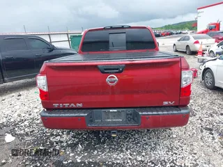 2017 Nissan Titan Platinum Reserve z VIN 1N6AA1E67HN506425, wystawiony jako IAAI lot #42147358 z przebiegiem 88 519 mil mil oraz . Historia ofert i sprzedaży dostępna na DreamBid. Obrazek 16.
