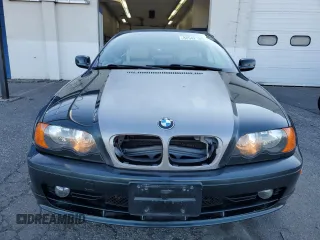 2003 BMW 3 Series 325Ci with VIN WBABS33423JY44040, listed as a Copart auction lot 88942165 with 162,105 mi miles and Salvage Title. Bid and sale history available at carsss.com. Image 5.