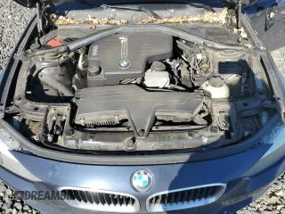 2013 BMW 3 Series 328i xDrive with VIN WBA3B3G58DNP38418, listed as a Copart auction lot 48253075 with 123,768 mi miles and Salvage title. Bid and sale history available at DreamBid. Image 12.
