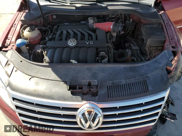 2014 Volkswagen CC Executive with VIN WVWGU7ANXEE526457, listed as a Copart auction lot 55958045 with 118,210 mi miles and Salvage title. Bid and sale history available at DreamBid. Image 11.
