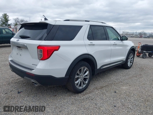 2024 Ford Explorer Limited with VIN 1FMSK8FH0RGA28427, listed as a IAAI auction lot 42017689 with 30,222 mi miles. Bid and sale history available at carsss.com. Image 4.