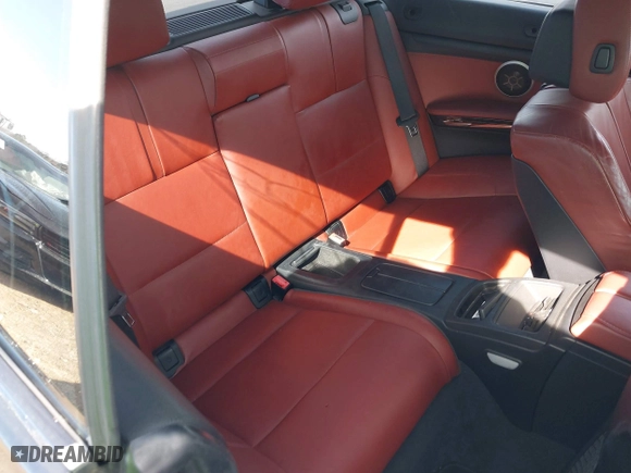 2011 BMW M3 with VIN WBSDX9C56BE584976, listed as a IAAI auction lot 41681770 with 110,422 mi miles. Bid and sale history available at carsss.com. Image 8.