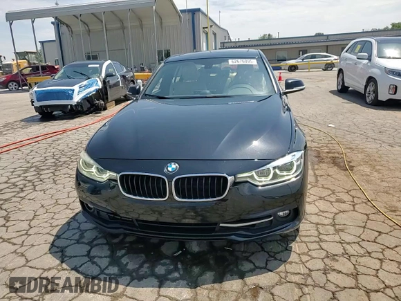 2017 BMW 3 Series 330i с VIN WBA8B9G57HNU49741, выставлен на аукционе Copart как лот 62676095 с пробегом 70 394 миль миль и Списание • Salvage title. История ставок и продаж доступна на DreamBid. Изображение 13.