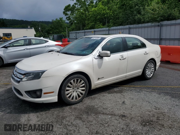 2010 Ford Fusion Hybrid with VIN 3FADP0L36AR203663, listed as a Copart auction lot 60310095 with 211,922 mi miles and Salvage title. Bid and sale history available at DreamBid. Image 1.