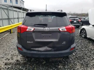 2015 Toyota RAV4 LE with VIN JTMBFREV2FJ023752, listed as a Copart auction lot 51439585 with 109,694 mi miles and Clean Title. Bid and sale history available at DreamBid. Image 6.