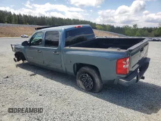 2009 Chevrolet Silverado 1500 LT with VIN 3GCEC23J19G110397, listed as a Copart auction lot 52203125 with 175,022 mi miles and Salvage Title. Bid and sale history available at carsss.com. Image 2.