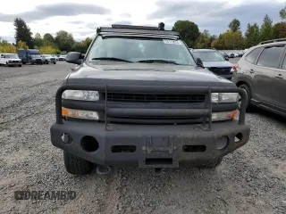 2005 Chevrolet Suburban LS with VIN 3GNFK16Z75G256551, listed as a Copart auction lot 76172014 with 229,260 mi miles and Salvage Title. Bid and sale history available at carsss.com. Image 5.