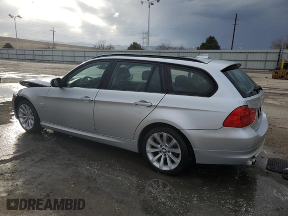 2012 BMW 3 Series 328i xDrive with VIN WBAUU3C55CA543662, listed as a Copart auction lot 47412765 with 104,901 mi miles and Salvage Title. Bid and sale history available at DreamBid. Image 2.