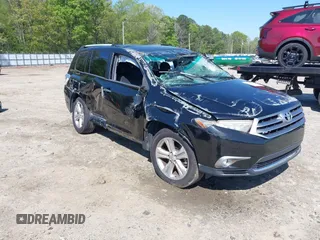 2013 Toyota Highlander Limited z VIN 5TDYK3EH7DS124671, wystawiony jako IAAI lot #41986032 z przebiegiem 92 610 mil mil oraz . Historia ofert i sprzedaży dostępna na DreamBid. Obrazek 1.