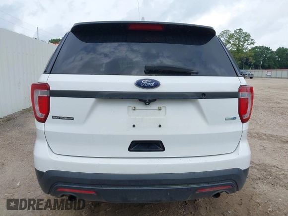2016 Ford Police Interceptor Utility z VIN 1FM5K8AR5GGC67532, wystawiony jako IAAI lot #42183690 z przebiegiem 116 244 mil mil oraz . Historia ofert i sprzedaży dostępna na DreamBid. Obrazek 16.