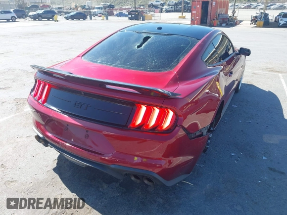 2019 Ford Mustang GT z VIN 1FA6P8CF1K5169685, wystawiony jako IAAI lot #42087297 z przebiegiem 76 612 mil mil oraz . Historia ofert i sprzedaży dostępna na DreamBid. Obrazek 4.