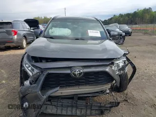 2020 Toyota RAV4 XLE with VIN 2T3P1RFV6LC124231, listed as a IAAI auction lot 41929008 with 49,592 mi miles. Bid and sale history available at carsss.com. Image 13.