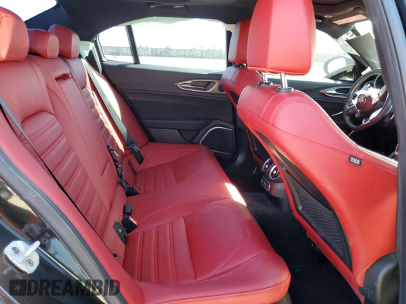 2022 Alfa Romeo Giulia Veloce with VIN ZARFAMBN2N7665252, listed as a Copart auction lot 49545425 with 31,935 mi miles and Non Repairable. Bid and sale history available at carsss.com. Image 10.