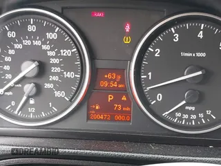 2010 BMW 3 Series 328i with VIN WBAPH5G58ANM35713, listed as a IAAI auction lot 42063163 with 200,472 mi miles and . Bid and sale history available at DreamBid. Image 7.