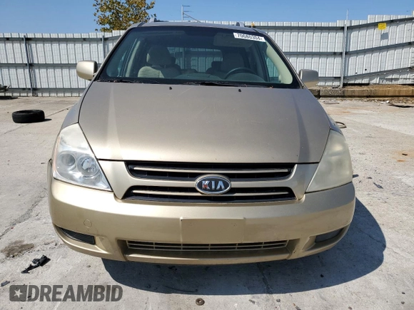 2007 Kia Sedona with VIN KNDMB133376125024, listed as a Copart auction lot 83657414 with 259,814 mi miles and Non Repairable. Bid and sale history available at carsss.com. Image 5.