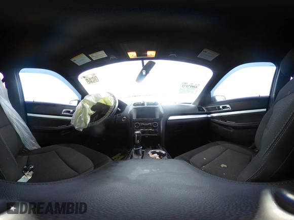 2017 Ford Explorer XLT z VIN 1FM5K8D81HGC44477, wystawiony jako IAAI lot #42017272 z przebiegiem Nie podano mil oraz . Historia ofert i sprzedaży dostępna na DreamBid. Obrazek 17.