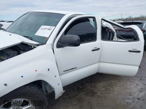 2009 Toyota Tacoma PreRunner with VIN 3TMJU62N59M082788, listed as a IAAI auction lot 41297385 with 253,581 mi miles. Bid and sale history available at carsss.com. Image 13.