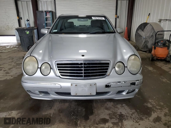 2001 Mercedes-Benz E-Class with VIN WDBJF65J61B198210, listed as a Copart auction lot 72616744 with 305,814 mi miles and Salvage Title. Bid and sale history available at carsss.com. Image 5.