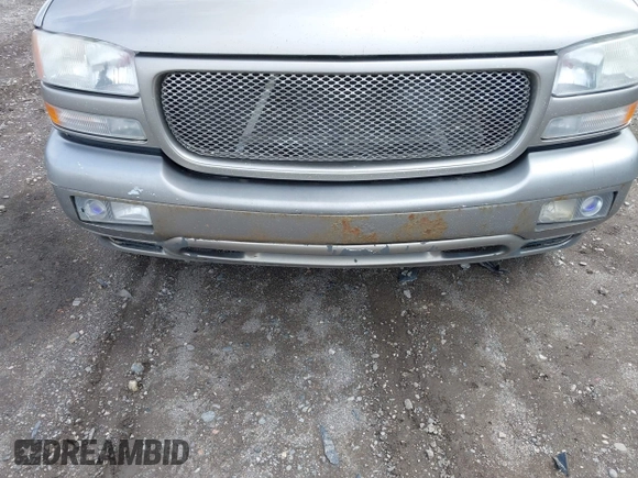 2001 GMC Yukon XL SLE with VIN 3GKFK16T01G280502, listed as a IAAI auction lot 42150712 with 229,093 mi miles. Bid and sale history available at carsss.com. Image 6.