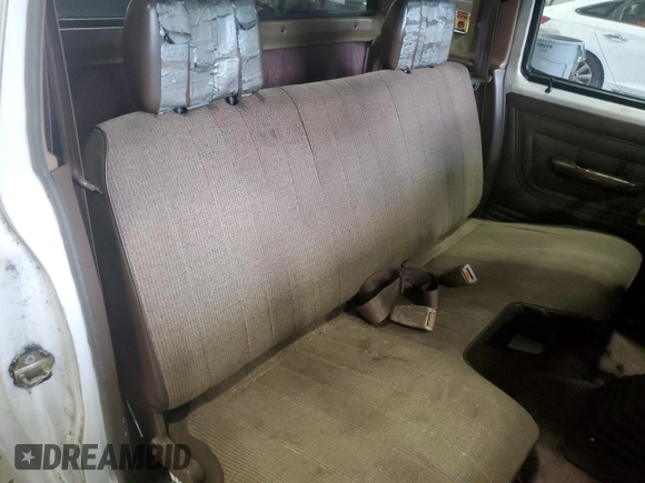 1988 Nissan Hardbody E z VIN 1N6ND16Y3JC351348, wystawiony jako Copart lot #80864914 z przebiegiem 184 397 mil mil oraz Szkody całkowita. Historia ofert i sprzedaży dostępna na DreamBid. Obrazek 10.