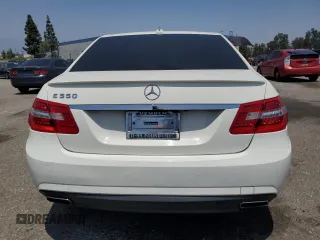 2011 Mercedes-Benz E 550 Luxury with VIN WDDHF7CB7BA422180, listed as a Copart auction lot 60174975 with 104,521 mi miles and Salvage title. Bid and sale history available at DreamBid. Image 6.