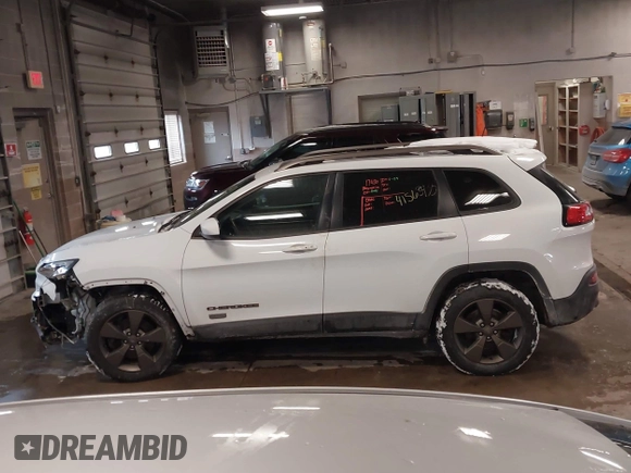 2017 Jeep Cherokee Latitude z VIN 1C4PJMCB5HW509073, wystawiony jako IAAI lot #41563435 z przebiegiem 108 737 mil mil oraz . Historia ofert i sprzedaży dostępna na DreamBid. Obrazek 14.