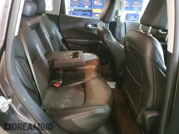 2020 Jeep Compass Latitude z VIN 3C4NJCBB6LT252619, wystawiony jako Copart lot #54860815 z przebiegiem Nie podano mil oraz Szkoda całkowita • Salvage title. Historia ofert i sprzedaży dostępna na DreamBid. Obrazek 11.