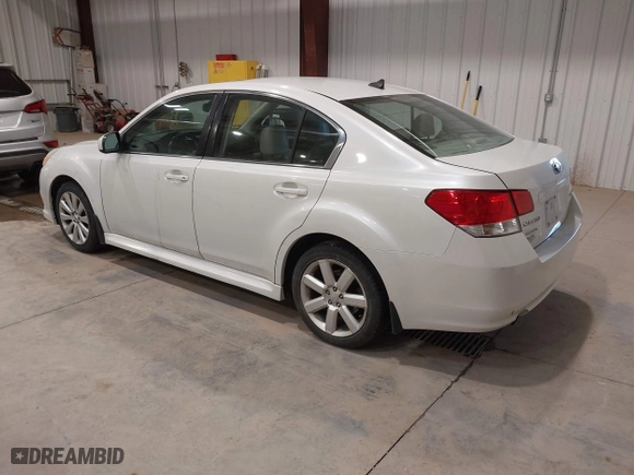 2011 Subaru Legacy 2.5i Ltd Pwr Moon with VIN 4S3BMCK69B3260379, listed as a IAAI auction lot 41822350 with 256,415 mi miles. Bid and sale history available at carsss.com. Image 3.