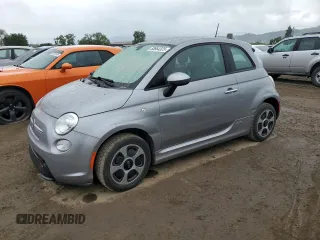 2017 FIAT 500e z VIN 3C3CFFGE2HT549654, wystawiony jako Copart lot #53664325 z przebiegiem 53 326 mil mil oraz Szkoda całkowita • Salvage title. Historia ofert i sprzedaży dostępna na DreamBid. Obrazek 1.