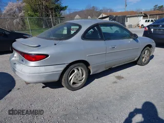 2001 Ford Escort ZX2 with VIN 3FAFP11321R241862, listed as a IAAI auction lot 41875706 with 284,720 mi miles. Bid and sale history available at carsss.com. Image 4.