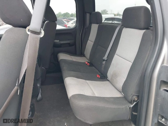 2008 Chevrolet Silverado 1500 Work Truck with VIN 1GCEC19CX8Z330185, listed as a IAAI auction lot 41891379 with 189,991 mi miles. Bid and sale history available at carsss.com. Image 8.