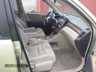 2002 Toyota Highlander z VIN JTEGD21A920030182, wystawiony jako IAAI lot #41944944 z przebiegiem 214 460 mil mil oraz . Historia ofert i sprzedaży dostępna na DreamBid. Obrazek 5.