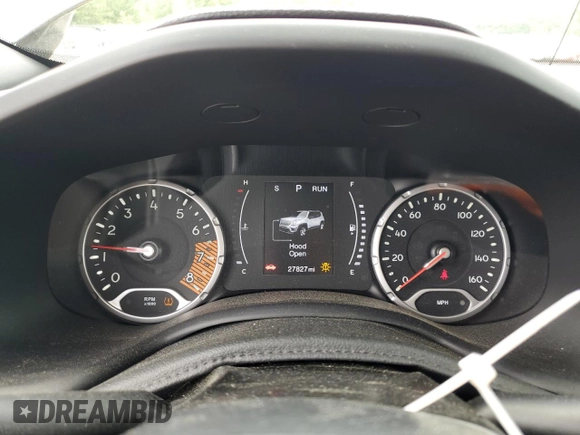 2020 Jeep Renegade Latitude with VIN ZACNJABB9LPL76621, listed as a Copart auction lot 59184145 with 27,827 mi miles and Clean title. Bid and sale history available at DreamBid. Image 9.