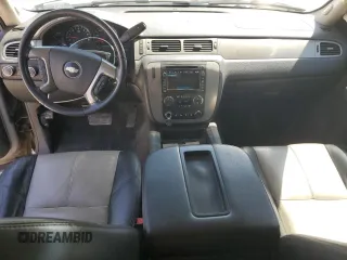 2008 Chevrolet Tahoe 3LT z VIN 1GNFK130X8R238460, wystawiony jako Copart lot #56520685 z przebiegiem 244 142 mil mil oraz Szkoda całkowita • Salvage title. Historia ofert i sprzedaży dostępna na DreamBid. Obrazek 8.