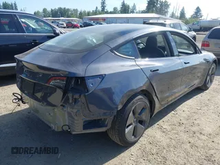 2023 Tesla Model 3 z VIN 5YJ3E1EA5PF656325, wystawiony jako IAAI lot #42465795 z przebiegiem 30 256 mil mil oraz . Historia ofert i sprzedaży dostępna na DreamBid. Obrazek 6.