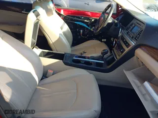 2016 Hyundai Sonata Hybrid Limited with VIN KMHE34L14GA017151, listed as a IAAI auction lot 41636602 with 170,050 mi miles. Bid and sale history available at carsss.com. Image 5.