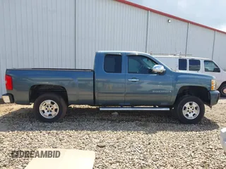 2007 Chevrolet Silverado 1500 LT w/2LT with VIN 2GCEC19J771643877, listed as a IAAI auction lot 41952197 with 160,375 mi miles. Bid and sale history available at carsss.com. Image 13.