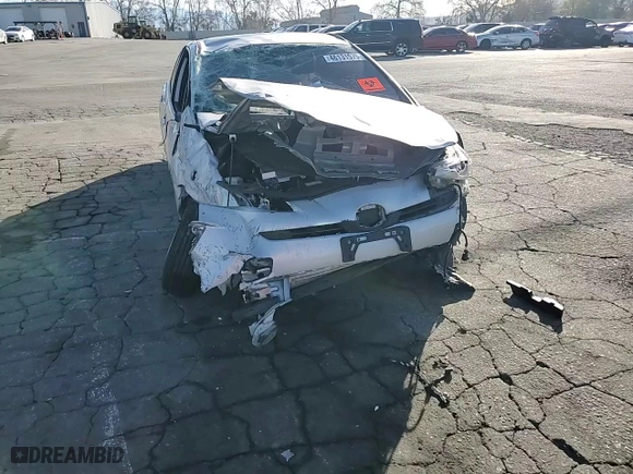 2020 Toyota Prius L Eco with VIN JTDKARFU4L3120925, listed as a Copart auction lot 46131575 with 142,129 mi miles and Salvage Title. Bid and sale history available at carsss.com. Image 10.