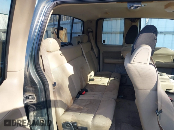 2005 Ford F-150 XLT with VIN 1FTPX14505FB72622, listed as a IAAI auction lot 41823532 with 165,918 mi miles. Bid and sale history available at carsss.com. Image 8.