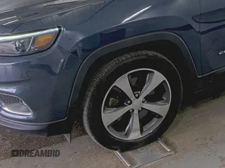 2020 Jeep Cherokee Limited с VIN 1C4PJLDB4LD538349, выставлен на аукционе IAAI как лот 42772992 с пробегом 58 738 миль миль и . История ставок и продаж доступна на DreamBid. Изображение 21.