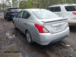 2016 Nissan Versa SV with VIN 3N1CN7AP7GL847603, listed as a IAAI auction lot 41975461 with 161,156 mi miles. Bid and sale history available at carsss.com. Image 3.