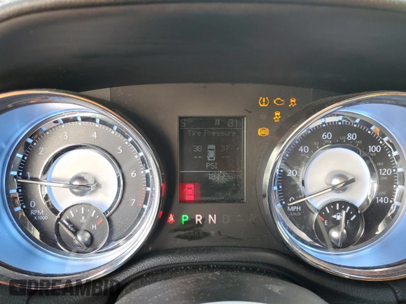 2011 Chrysler 300 with VIN 2C3CA4CG9BH523403, listed as a Copart auction lot 87312334 with 181,366 mi miles and Clean Title. Bid and sale history available at carsss.com. Image 9.