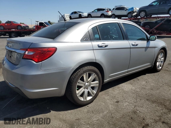 2013 Chrysler 200 LX with VIN 1C3CCBAB8DN698435, listed as a Copart auction lot 52614135 with 122,313 mi miles and Clean Title. Bid and sale history available at DreamBid. Image 3.
