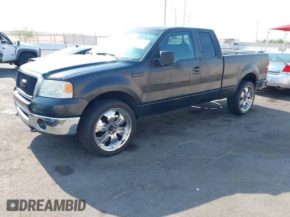 2007 Ford F-150 XLT z VIN 1FTPX14V67KD12229, wystawiony jako IAAI lot #42749433 z przebiegiem 156 168 mil mil oraz . Historia ofert i sprzedaży dostępna na DreamBid. Obrazek 2.