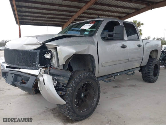 2010 Chevrolet Silverado 1500 LT with VIN 3GCRKSE30AG290298, listed as a IAAI auction lot 41657081 with 175,686 mi miles. Bid and sale history available at carsss.com. Image 20.