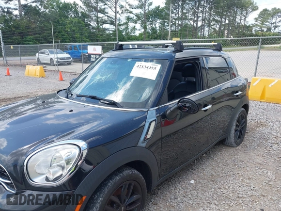 2016 MINI Countryman S with VIN WMWZC3C58GWP53495, listed as a IAAI auction lot 42134455 with 92,862 mi miles and . Bid and sale history available at DreamBid. Image 6.